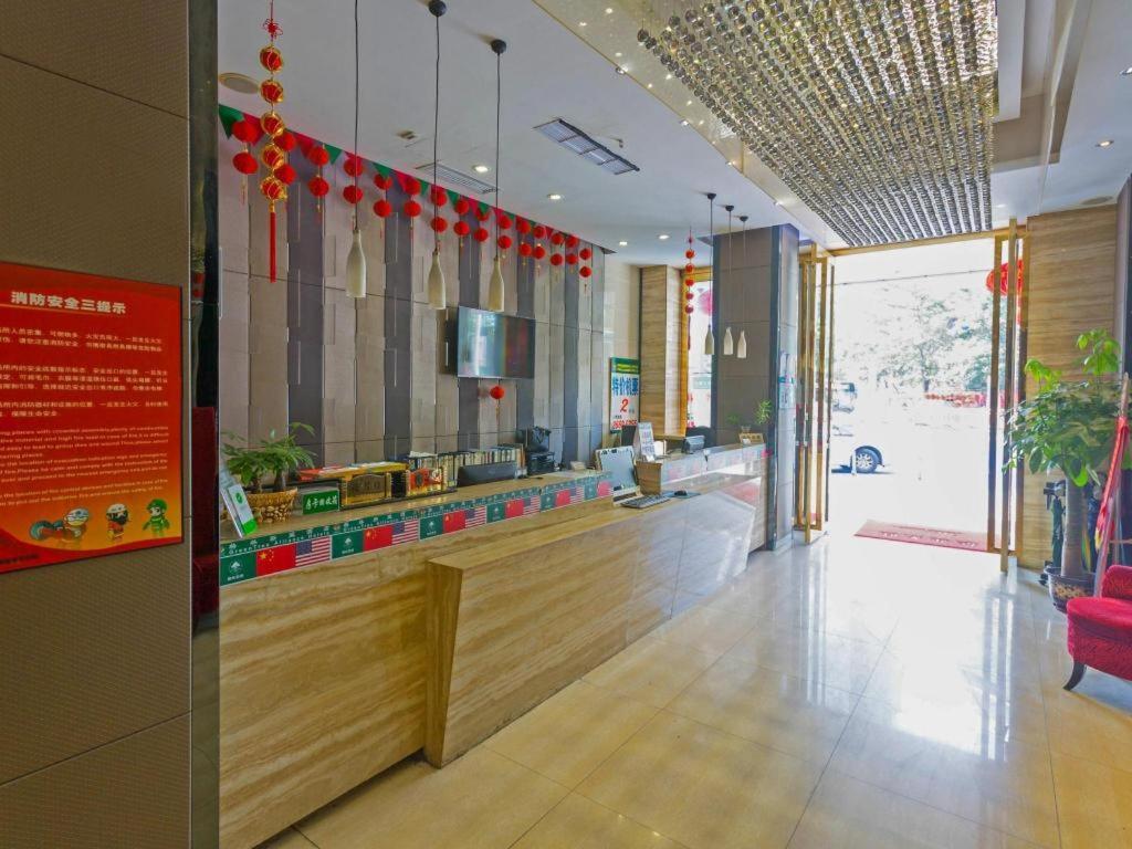 Greentree Alliance Shenzhen Shekou Sea World Hotel Exteriör bild